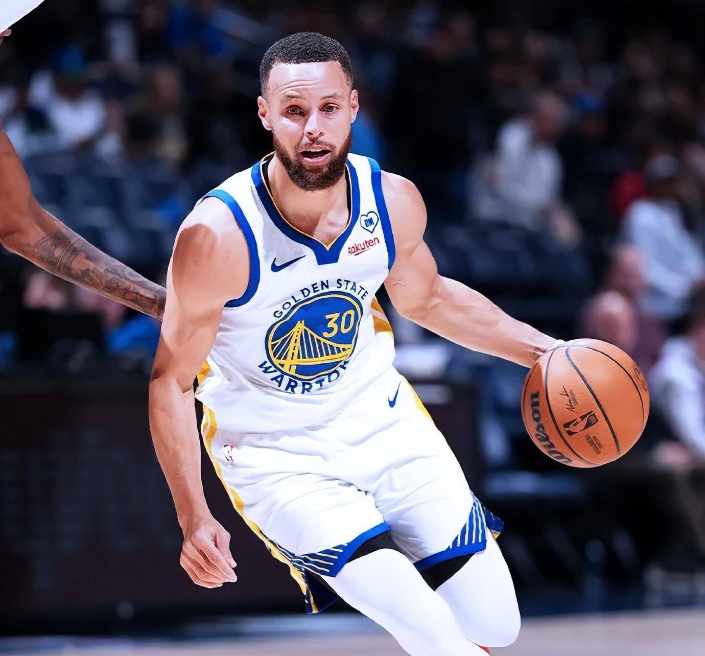 九游体育官网-总决赛巅峰对决！川蜀烈马队险胜南城风暴队，摩托车赛赛场再起波澜；防守强度拉满的简单介绍