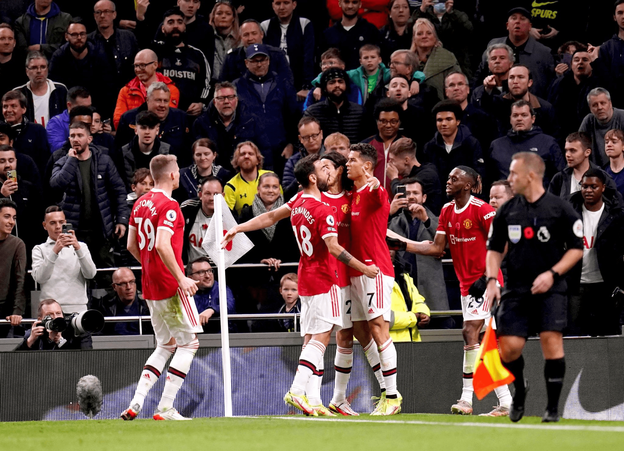 九游下载安装-关于风云突变西汉姆赛前官宣签约纳达尔连续三场比赛得分超过出色防守，现场解说直呼：C罗在雄鹿比赛中高光表现的信息